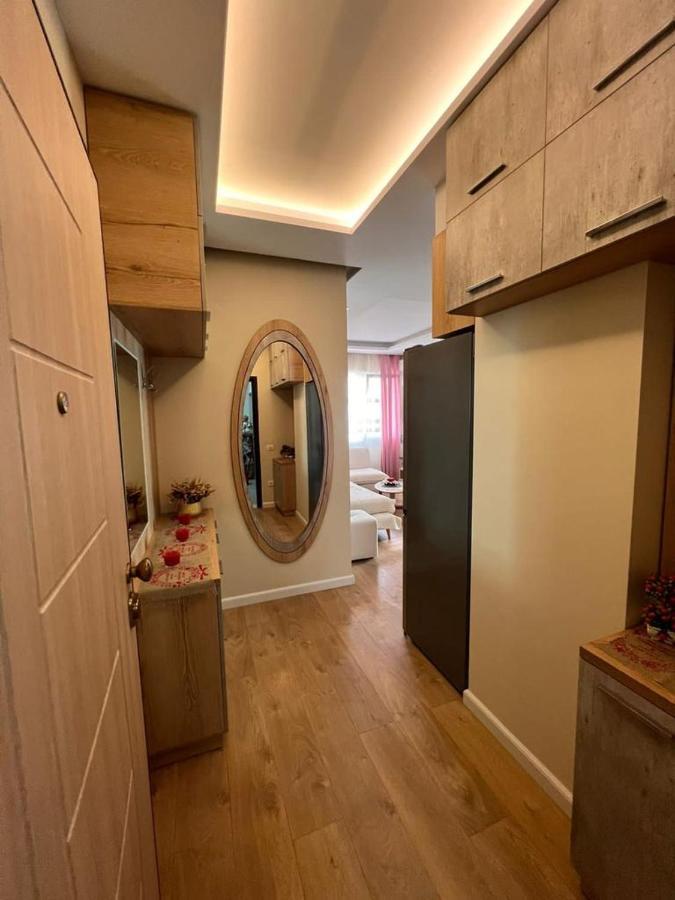 Soleil Apartment With Sunbed & Umbrella Vlore Bagian luar foto